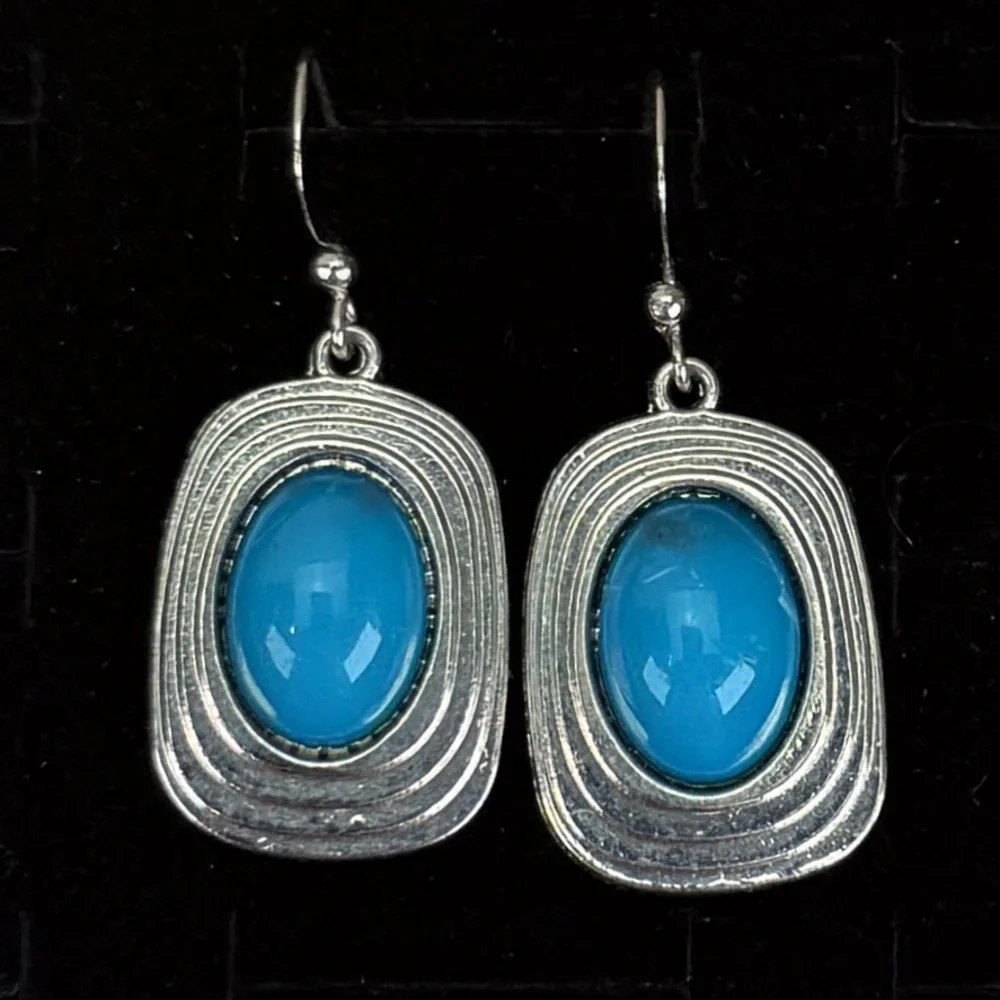 Vintage Silvertone faux turquoise blue pierced ear earrings